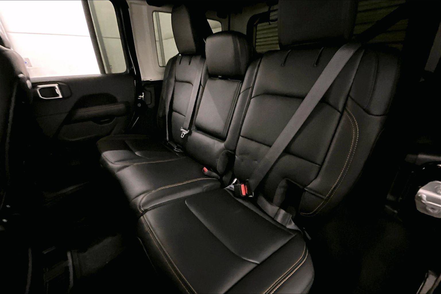 Used 2024 Jeep Wrangler Sahara w/ Technology Group image 25