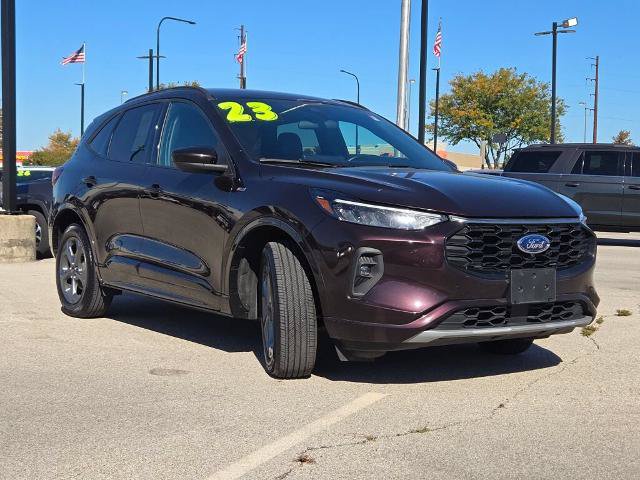 Certified 2023 Ford Escape ST-Line Select w/ Tech Pack #2 AWD/4WD image 3