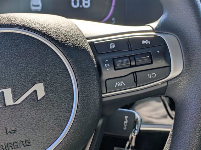 Used 2025 Kia Sportage LX image 18