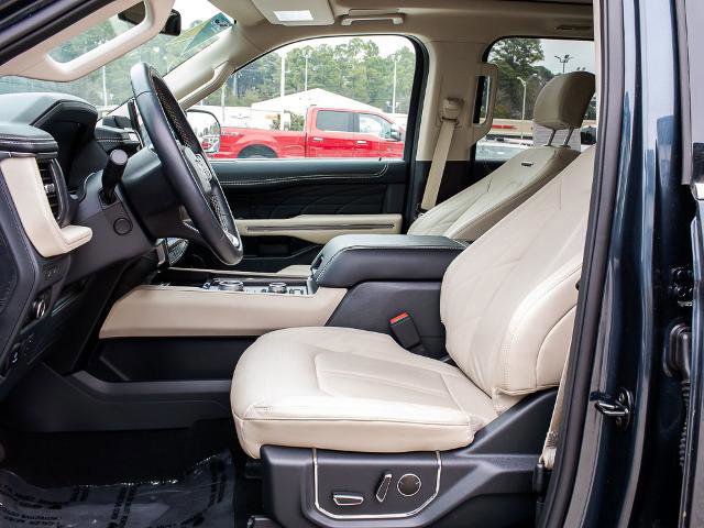 Certified 2024 Ford Expedition Platinum image 18