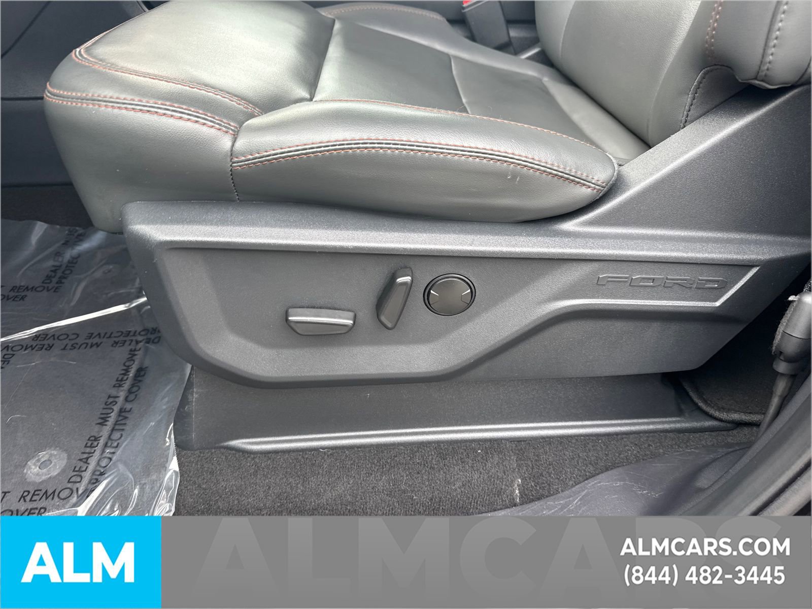 Certified 2025 Ford Expedition Active AWD/4WD image 11