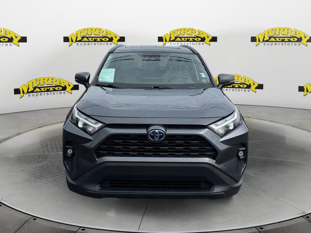Used 2022 Toyota RAV4 XLE Premium AWD/4WD image 9