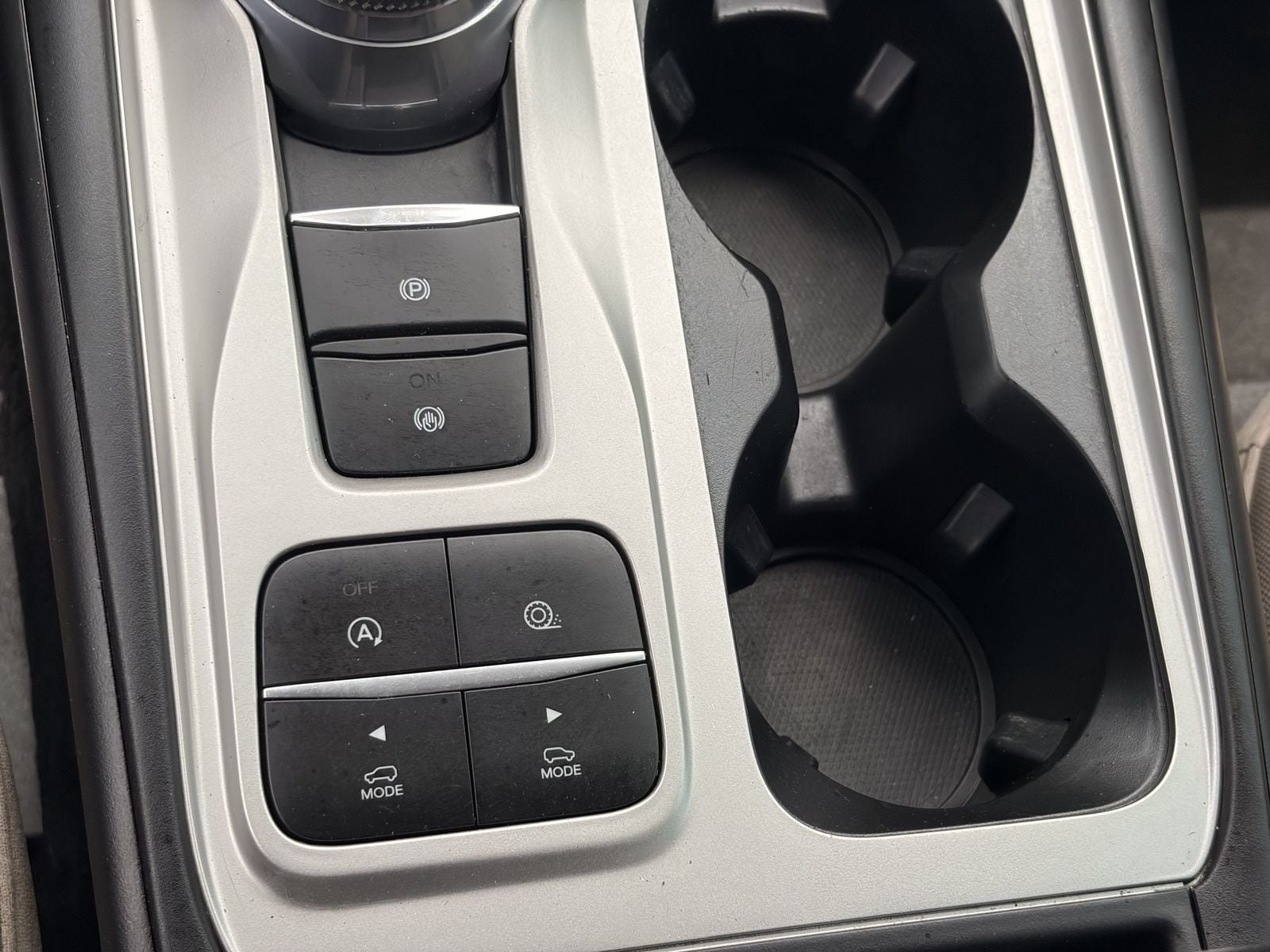 Certified 2021 Ford Explorer XLT RWD image 28