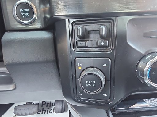 Certified 2024 Ford F350 Lariat w/ Lariat Ultimate Package AWD/4WD image 18