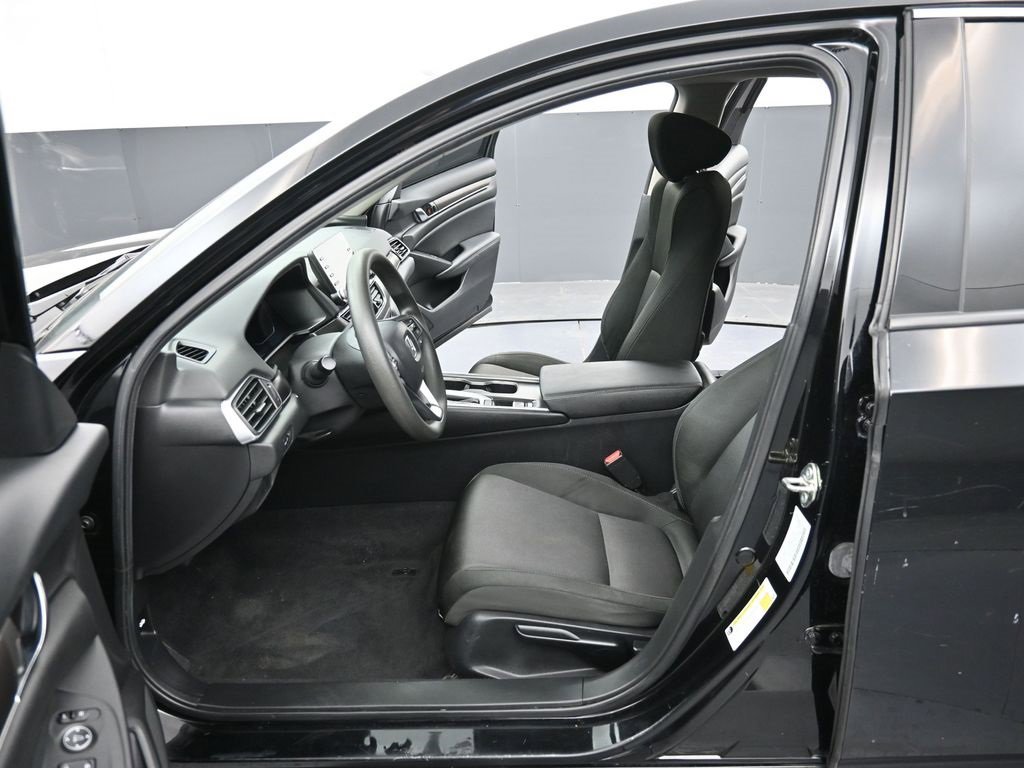 Used 2019 Honda Accord LX image 6