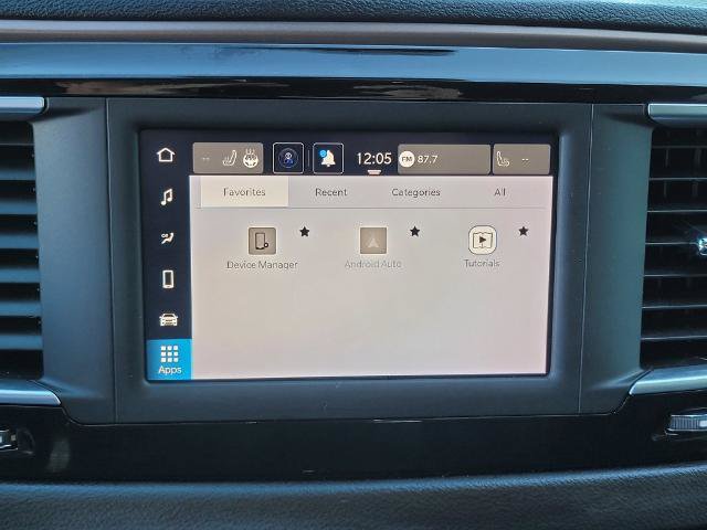 Used 2023 Chrysler Voyager LX FWD image 19