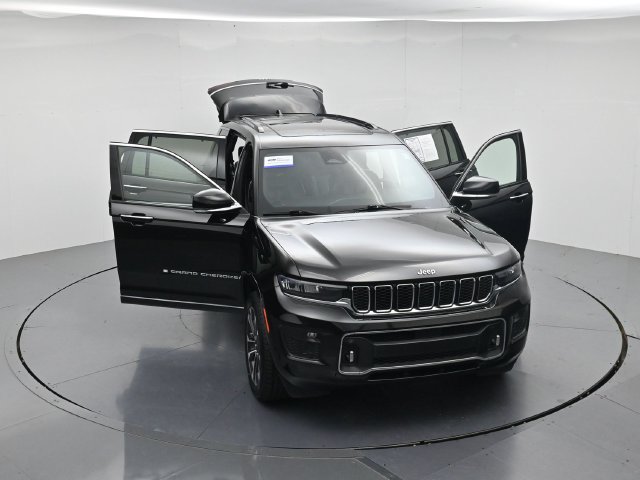 Used 2021 Jeep Grand Cherokee L Overland w/ Luxury Tech Group IV AWD/4WD image 52