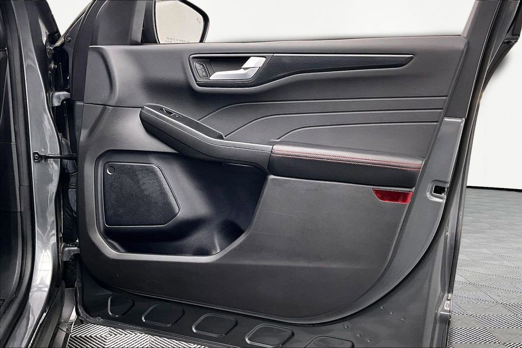 Certified 2024 Ford Escape ST-Line w/ Tech Pack #1 image 24