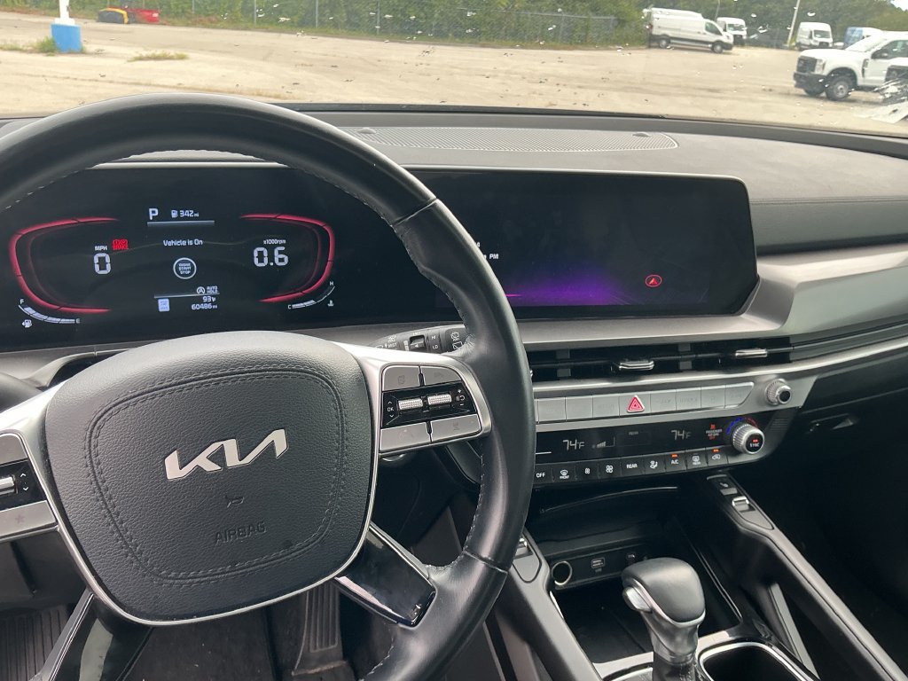 Used 2025 Kia Telluride S AWD/4WD image 28