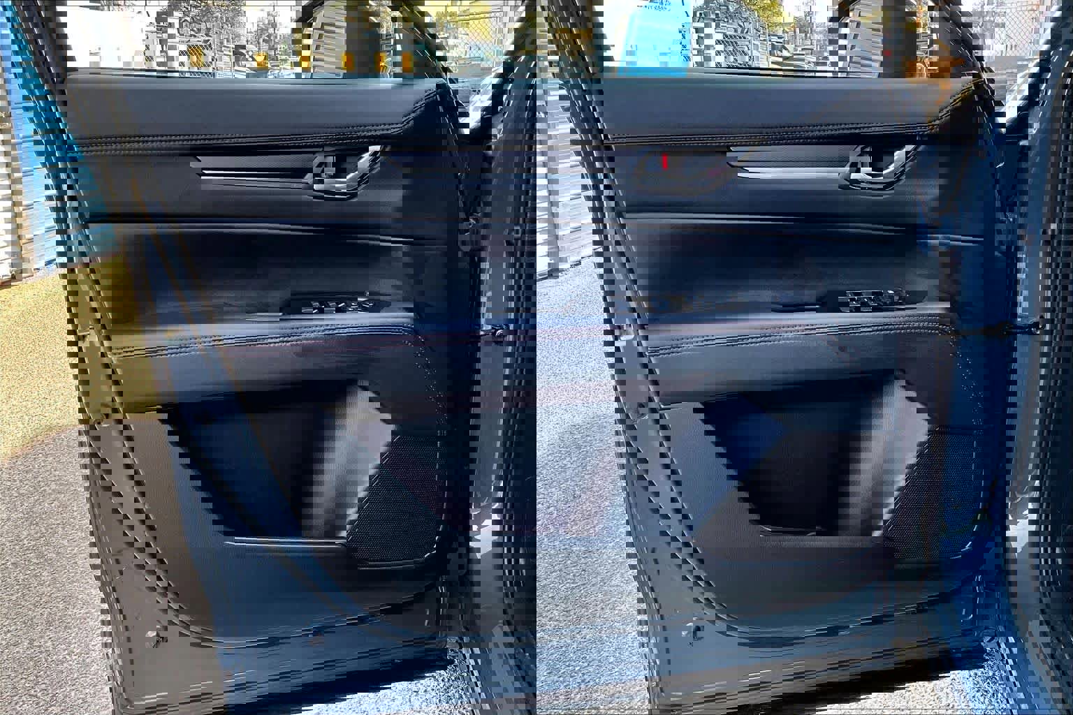 Used 2023 MAZDA CX-5 Carbon Edition image 23