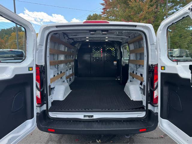Certified 2025 Ford Transit 250 Low Roof w/ Exterior Upgrade Package RWD image 5