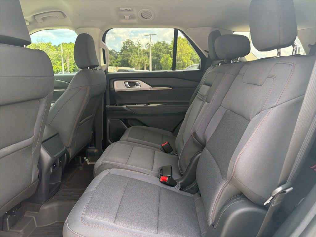 Certified 2025 Ford Explorer Active RWD image 20
