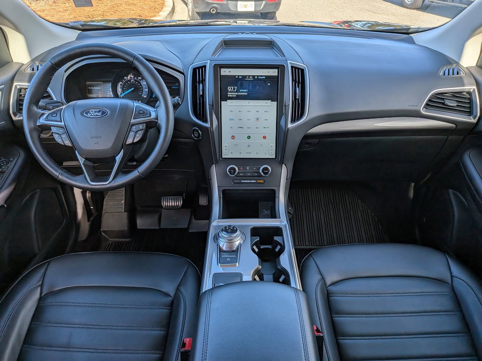 Certified 2024 Ford Edge SEL w/ Convenience Package image 17