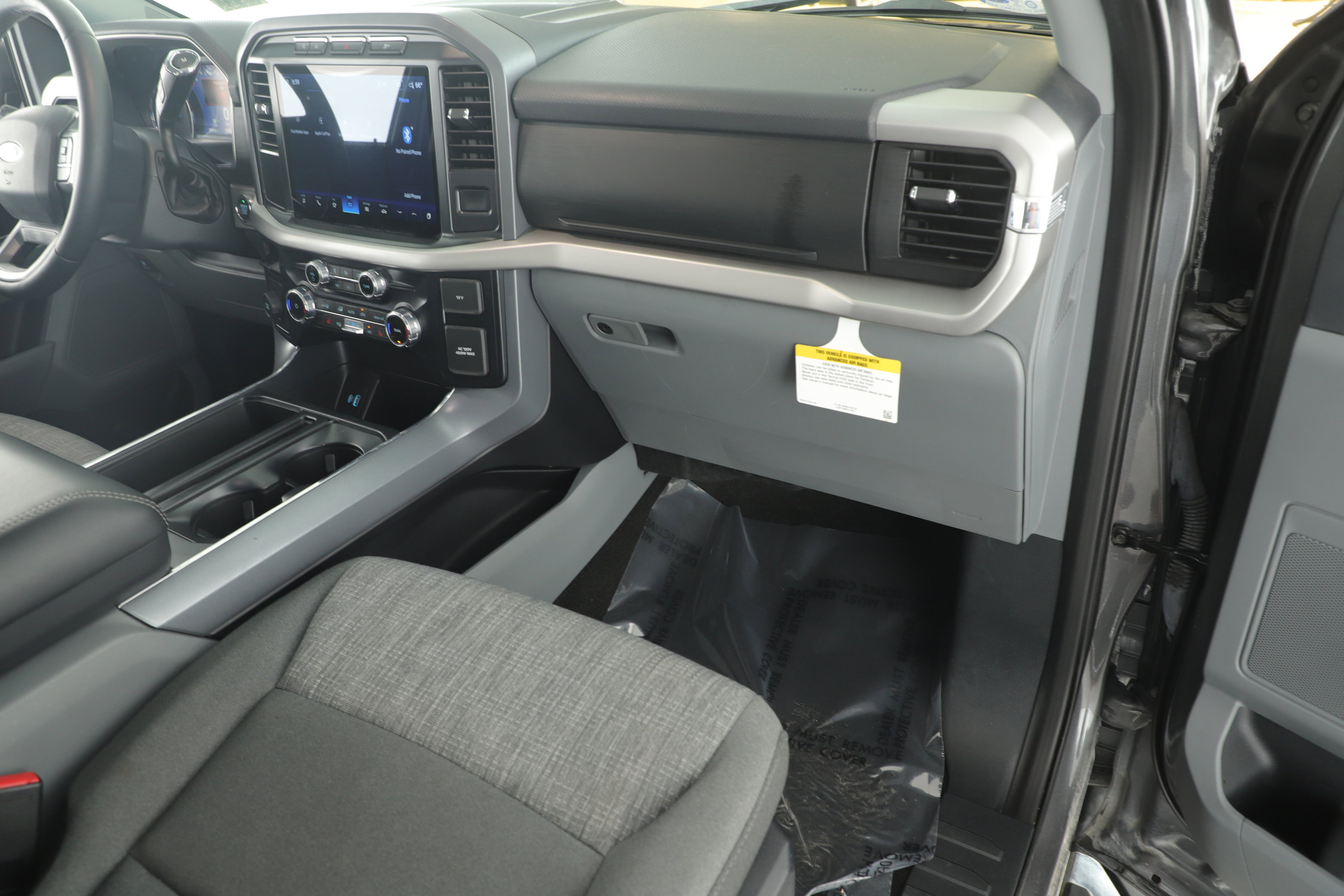 Certified 2022 Ford F150 XLT w/ Equipment Group 302A High image 22