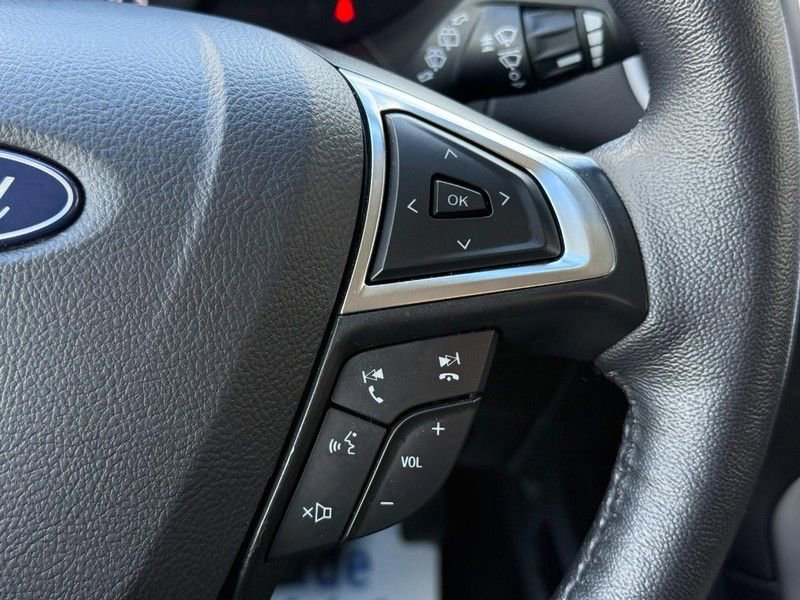 Certified 2024 Ford Edge SEL w/ Convenience Package image 16