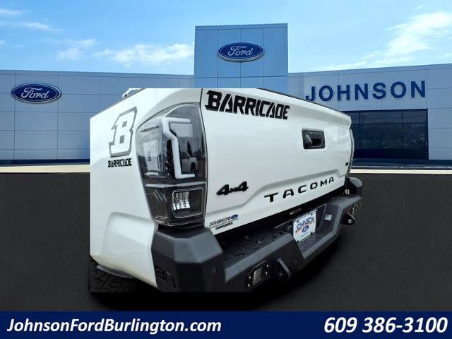 Used 2022 Toyota Tacoma SR AWD/4WD image 17