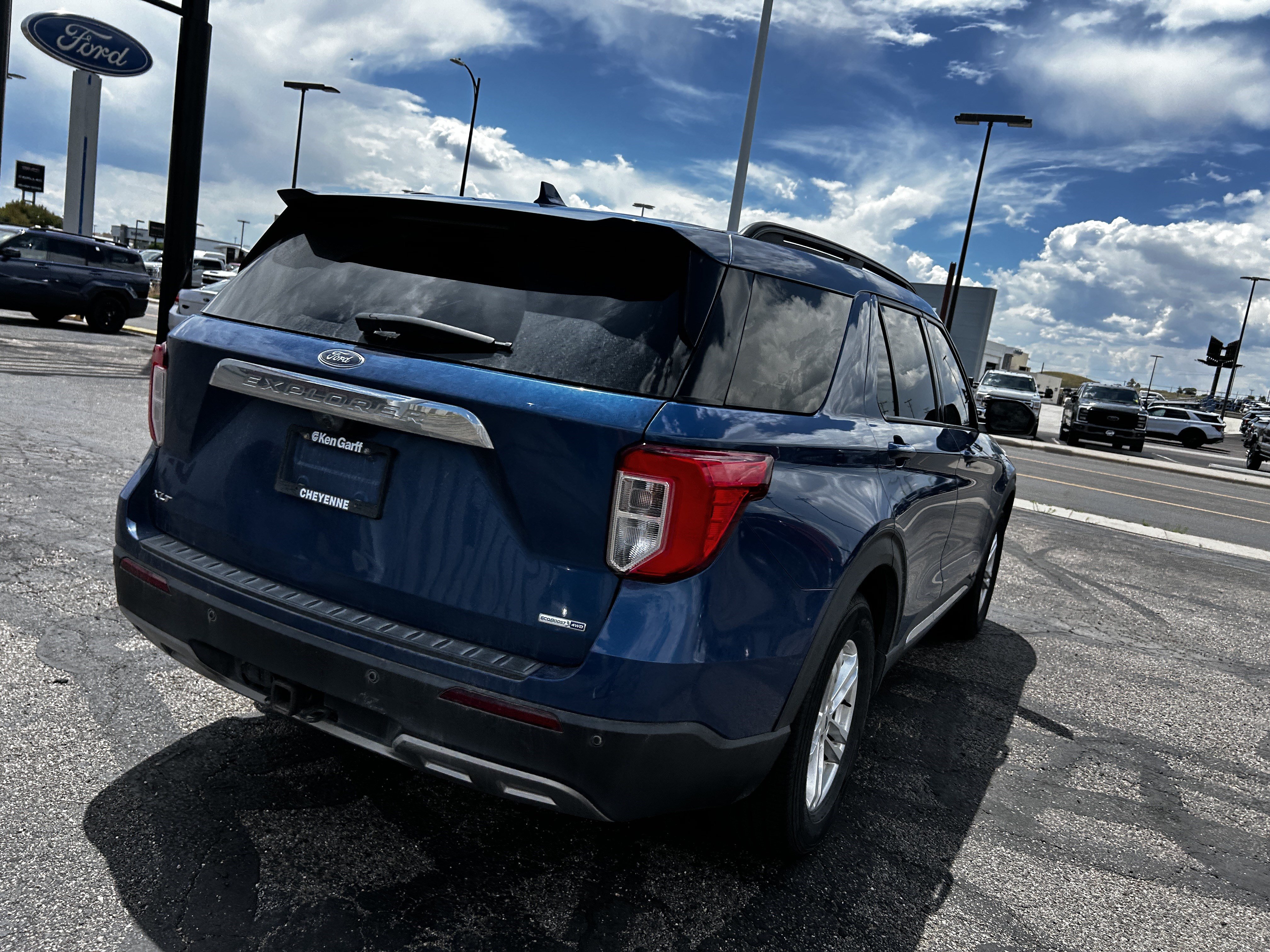 Certified 2020 Ford Explorer XLT w/ Equipment Group 202A AWD/4WD image 5