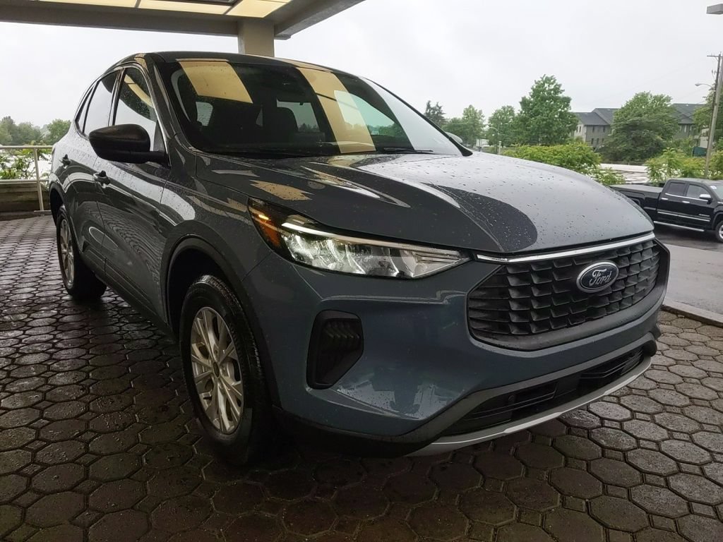 Certified 2024 Ford Escape Active AWD/4WD image 4