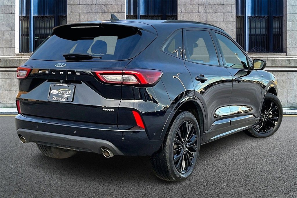 Certified 2023 Ford Escape ST-Line Elite w/ Premium Technology Package image 11