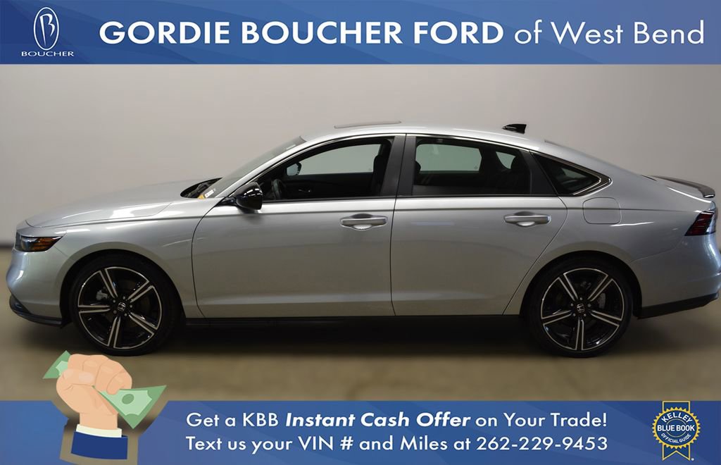 Used 2024 Honda Accord Sport image 2