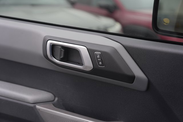 Certified 2022 Ford Bronco Black Diamond w/ Sasquatch Package image 28