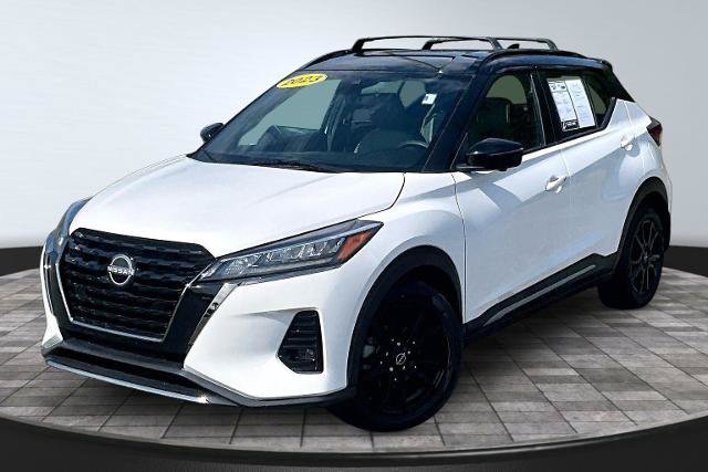Used 2023 Nissan Kicks SR w/ SR Premium Package FWD image 12