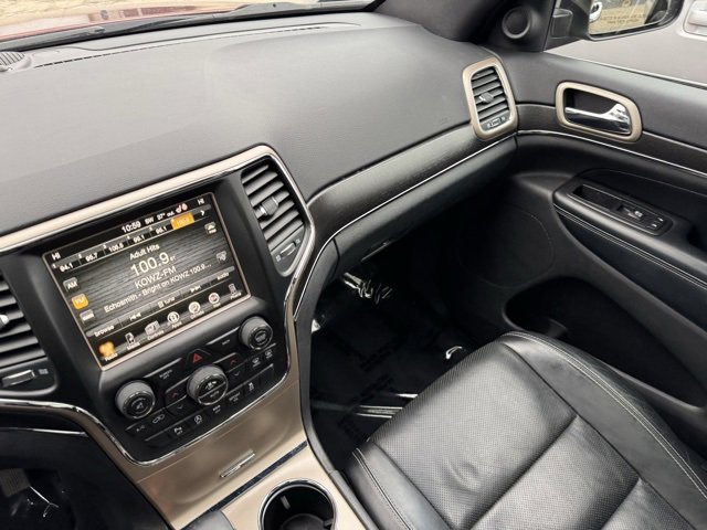 Used 2017 Jeep Grand Cherokee Limited w/ Luxury Group II image 26