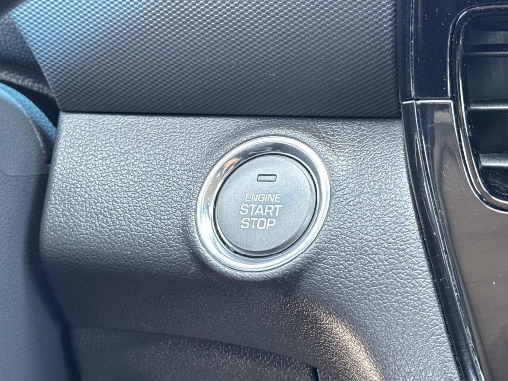 Used 2021 Hyundai Ioniq Limited FWD image 17