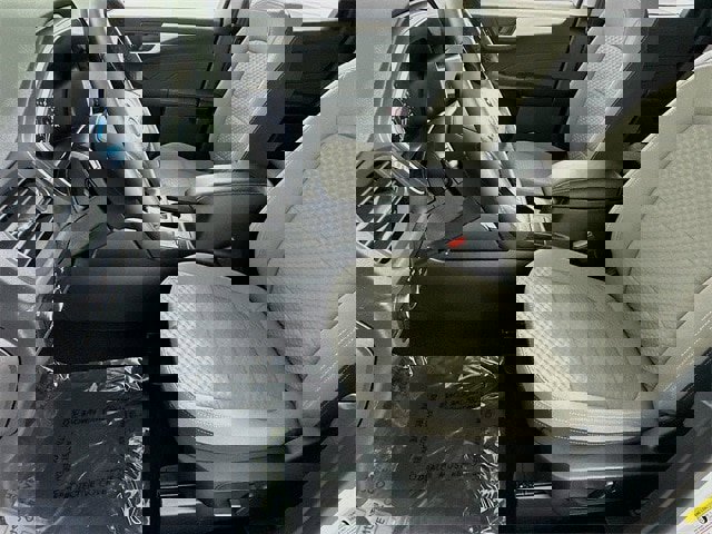 Certified 2022 Ford Escape SE w/ SE Sport Appearance Package image 7