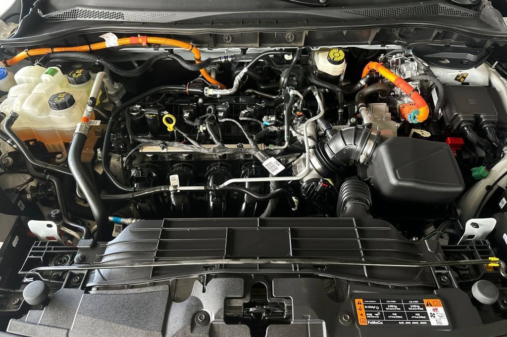 Certified 2023 Ford Escape ST-Line Elite AWD/4WD image 17