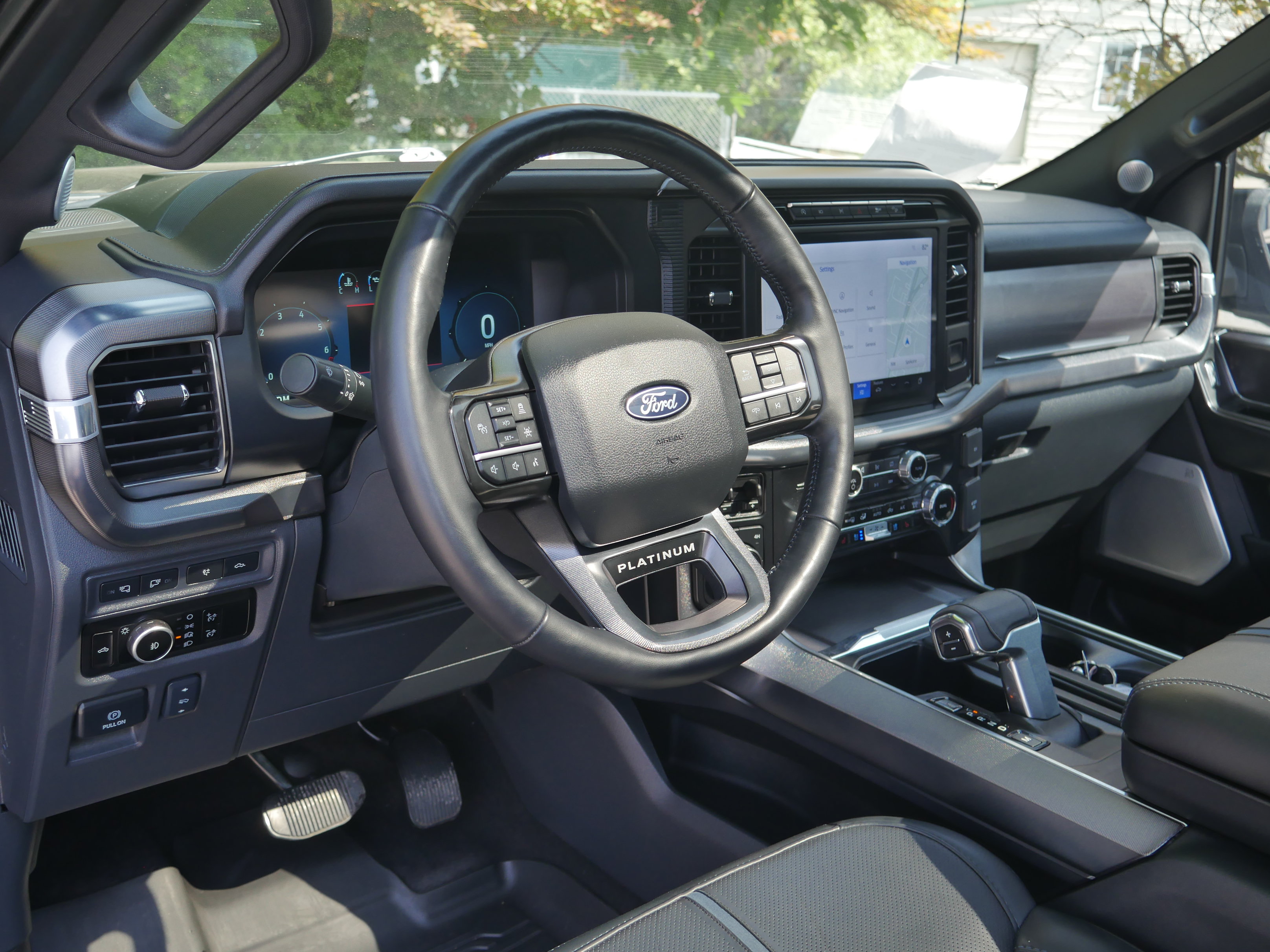 Certified 2024 Ford F150 Platinum w/ FX4 Off-Road Package AWD/4WD image 4