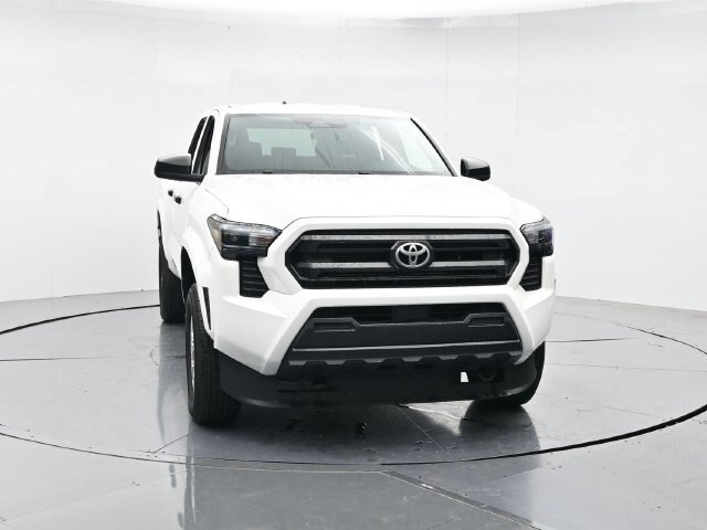 Used 2024 Toyota Tacoma SR AWD/4WD image 4