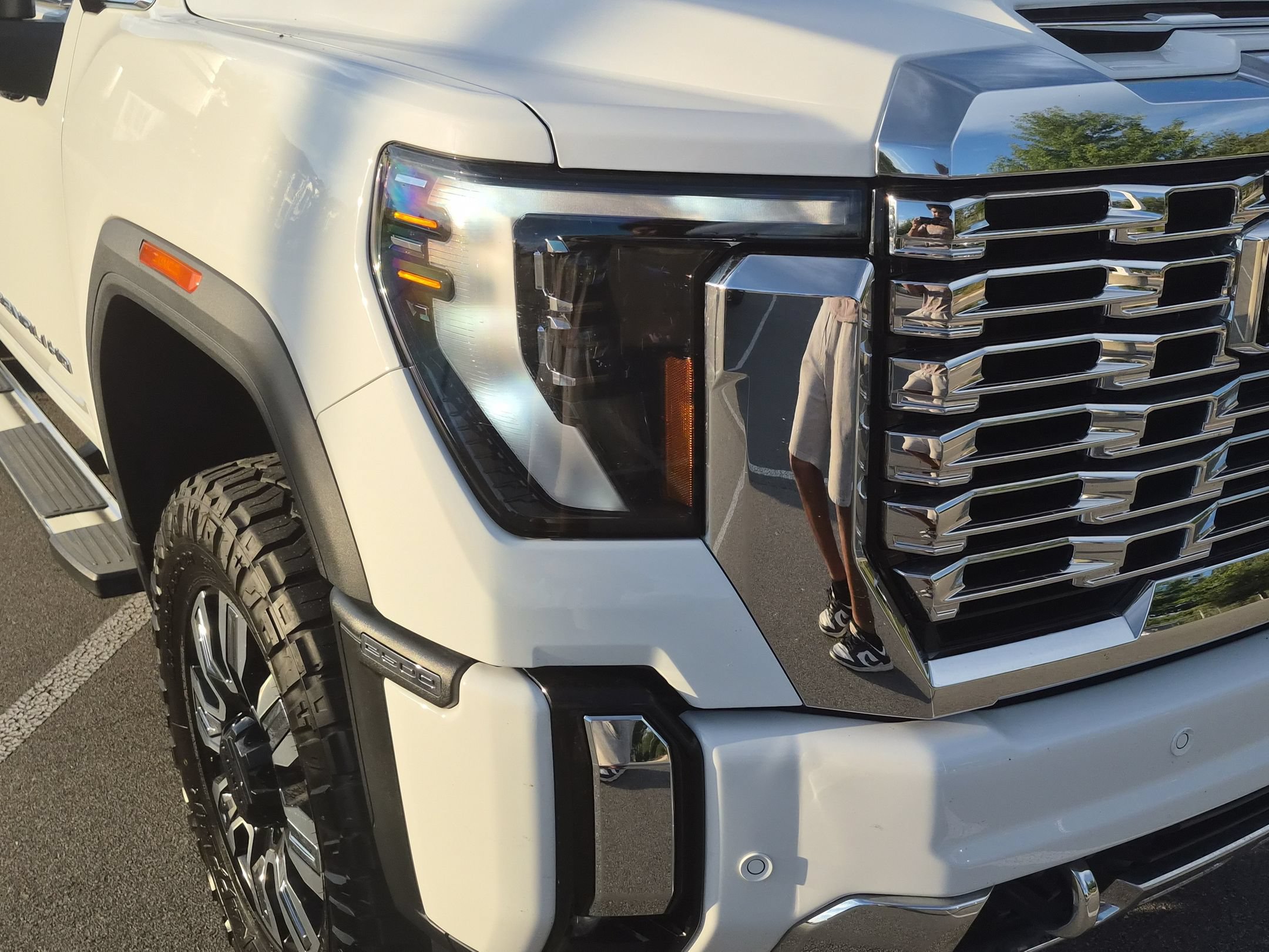 Used 2024 GMC Sierra 2500 Denali w/ Technology Package AWD/4WD image 10