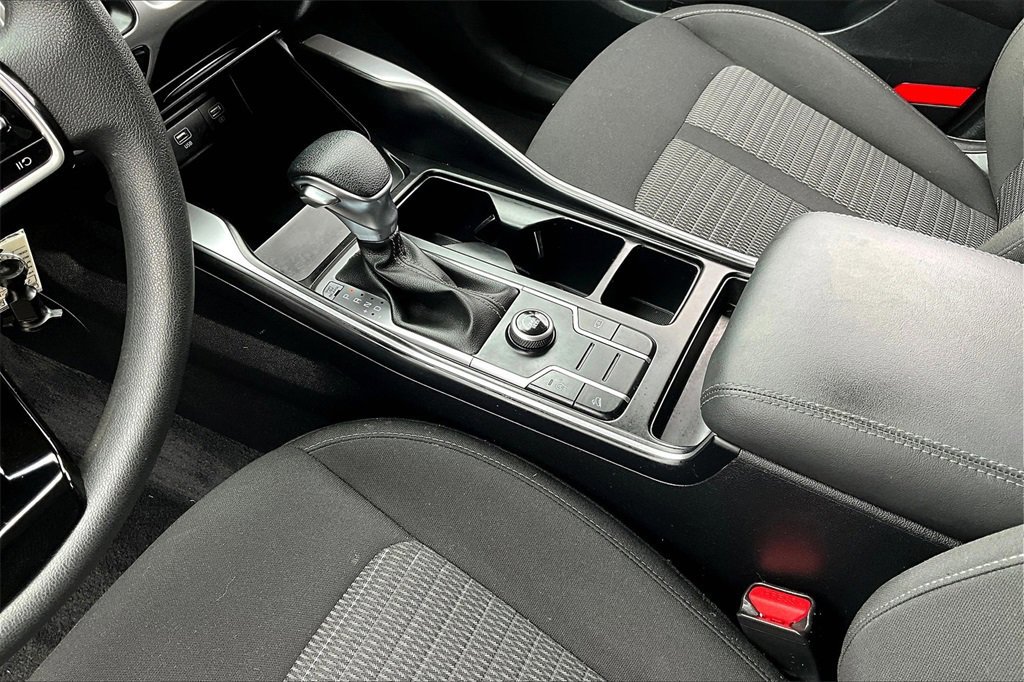 Used 2022 Kia Sorento LX image 14