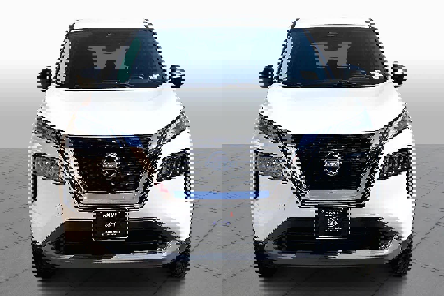 Used 2023 Nissan Rogue S image 8