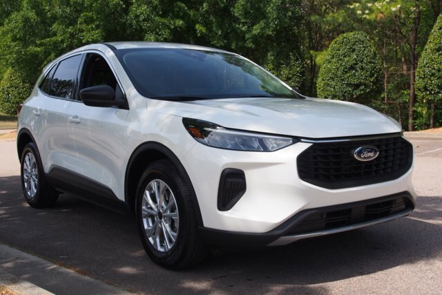 Certified 2023 Ford Escape Active w/ Tech Pack #1 FWD image 7