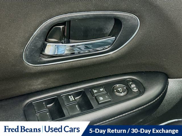 Used 2018 Honda HR-V EX image 17