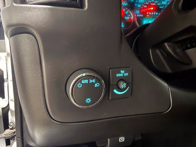 Used 2025 Chevrolet Express 2500 w/ Driver Convenience Package RWD image 21