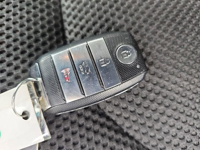 Used 2020 Kia Optima S FWD image 33
