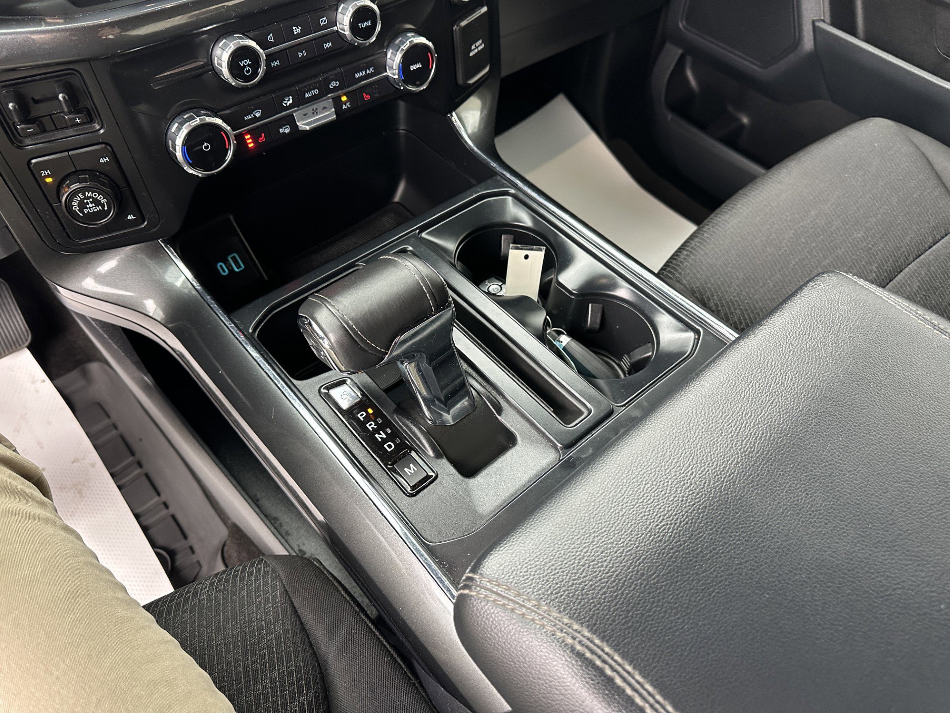 Certified 2022 Ford F150 XLT w/ Equipment Group 302A High image 14