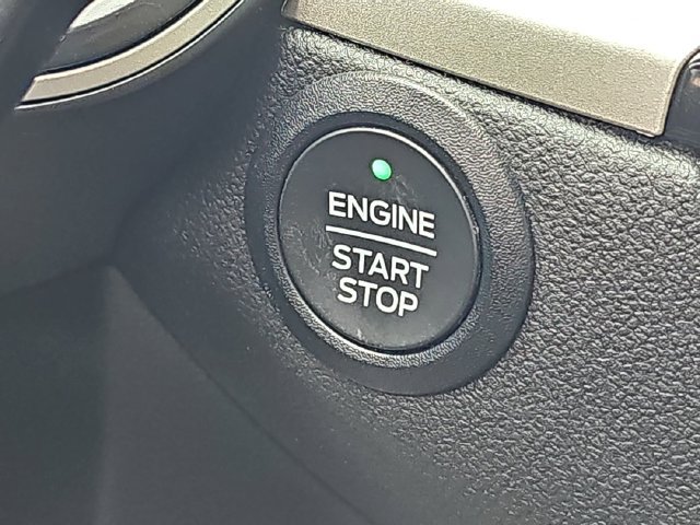 Certified 2022 Ford Escape SE w/ SE Sport Appearance Package FWD image 31
