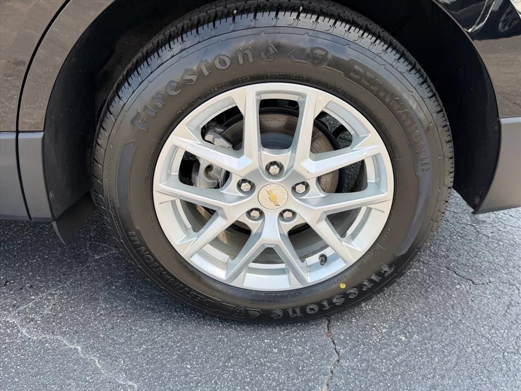 Used 2023 Chevrolet Equinox LS AWD/4WD image 14