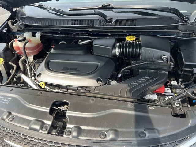 Used 2019 Chrysler Pacifica Touring-L Plus FWD image 11