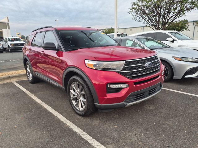 Certified 2022 Ford Explorer XLT w/ Equipment Group 202A RWD image 2