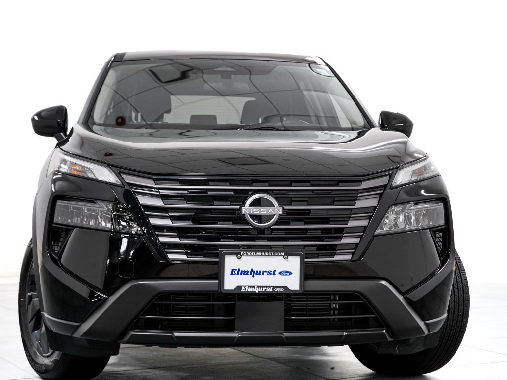 Used 2026 Nissan Rogue SV w/ Cold Weather Package AWD/4WD image 3
