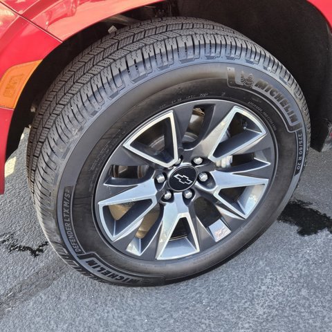 Used 2022 Chevrolet Tahoe Z71 w/ Luxury Package image 9