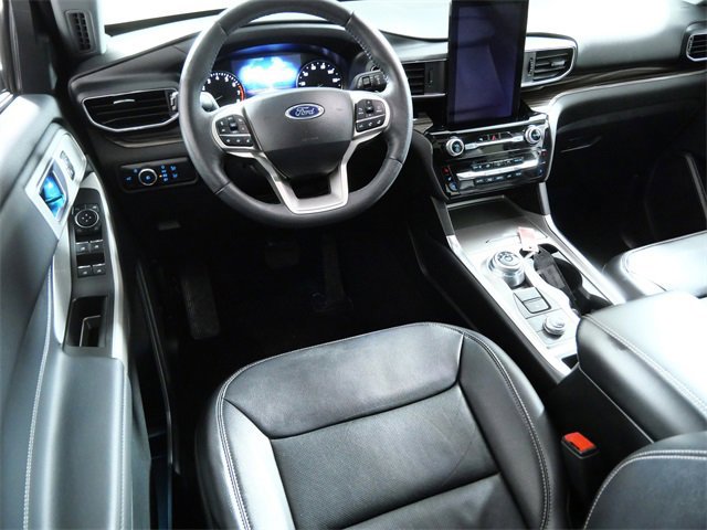 Certified 2023 Ford Explorer Limited w/ Limited Technology Package image 8