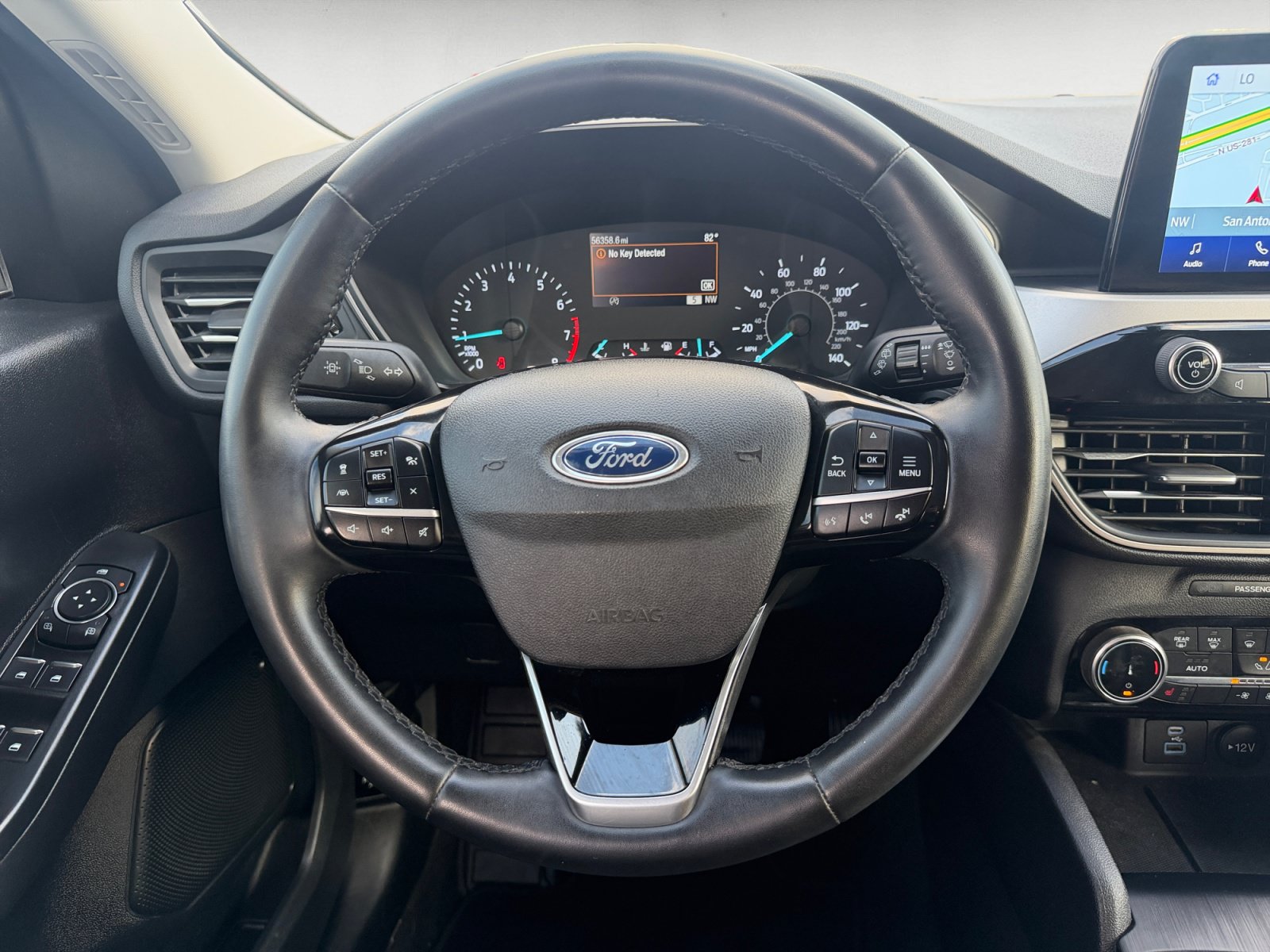 Certified 2022 Ford Escape SEL AWD/4WD image 11