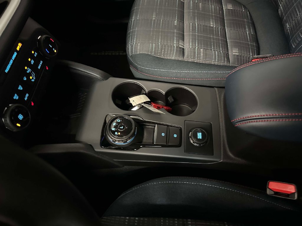 Certified 2023 Ford Bronco Sport Heritage w/ Heritage Convenience Package AWD/4WD image 34