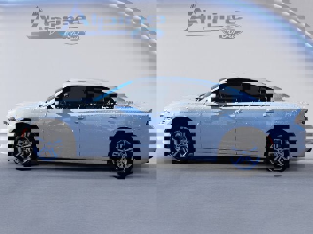 Used 2022 Dodge Charger SXT image 2